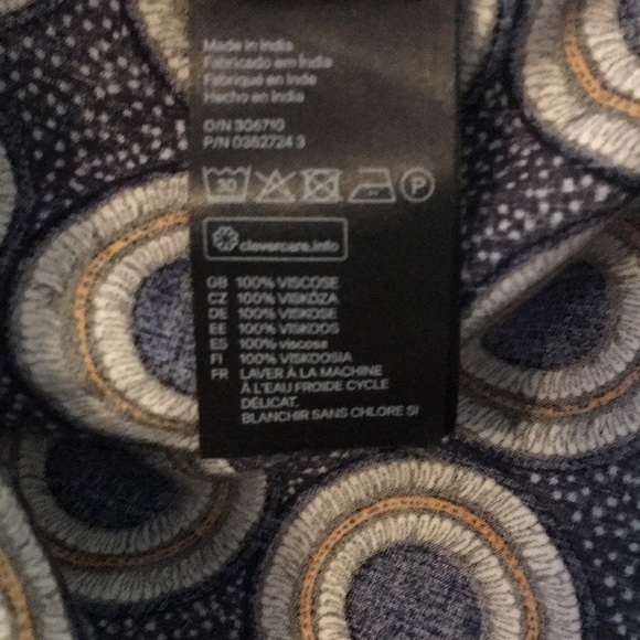 H&M Top - Picture 5 of 5